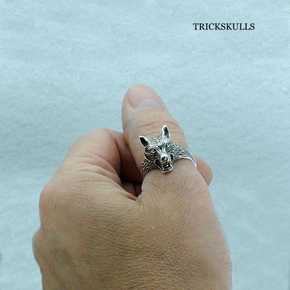 New Retro Wolf Head Poison Pill Secret Compartment Locket Ring 8 9 10 11 12 13 - Picture 8 of 9